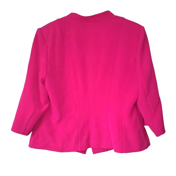 Neon pink Peter Nygard blazer zip front size 16. Working pockets. - Picture 2 of 3